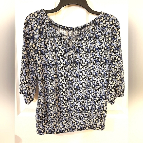 Van Heusen Top - Picture 1 of 3